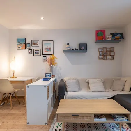 Cozy Hideaway In A Quiet Passage Apartmán