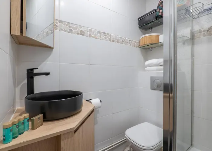 Apartman Cozy Hideaway In A Quiet Passage